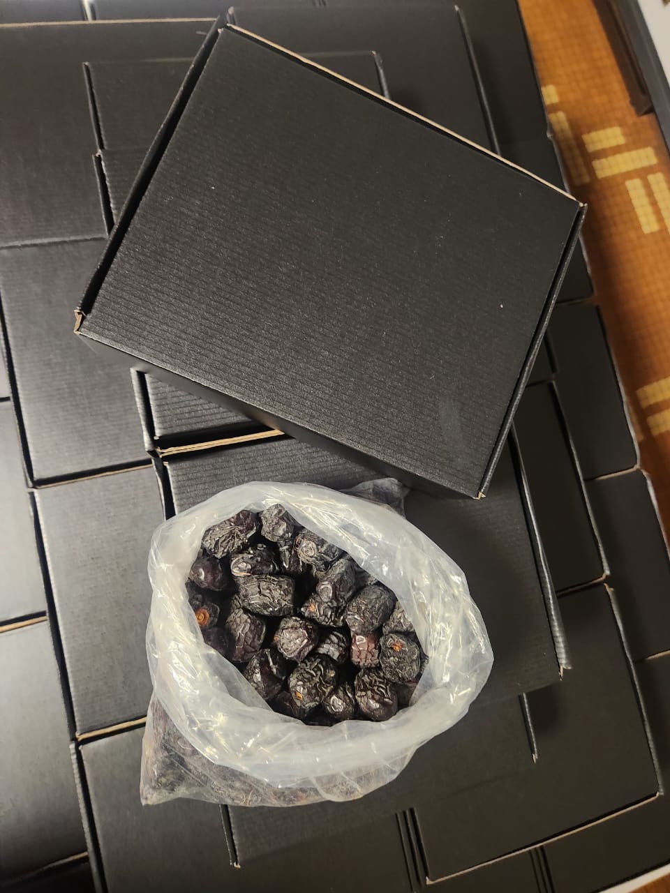 Dattes Ajwa Premium — Format 1kg